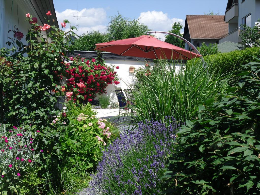 Ferienwohnung Am Bodensee 울딘겐물호펜 객실 사진